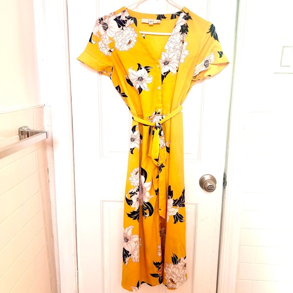 LOFT Bouquet Flutter Yellow Floral Button Down Dress - Picture 2 of 4